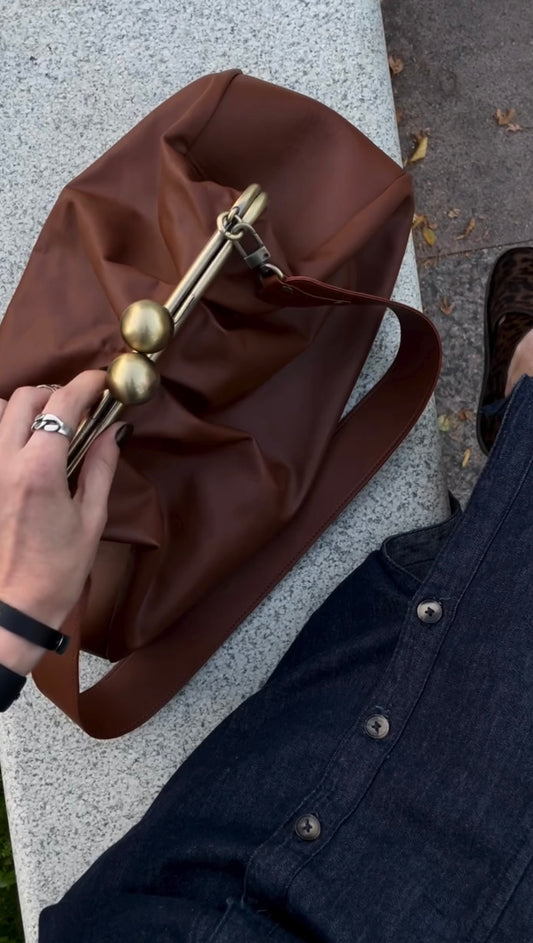 BrownClutchbag,Big Ball Bronze Kiss Lock