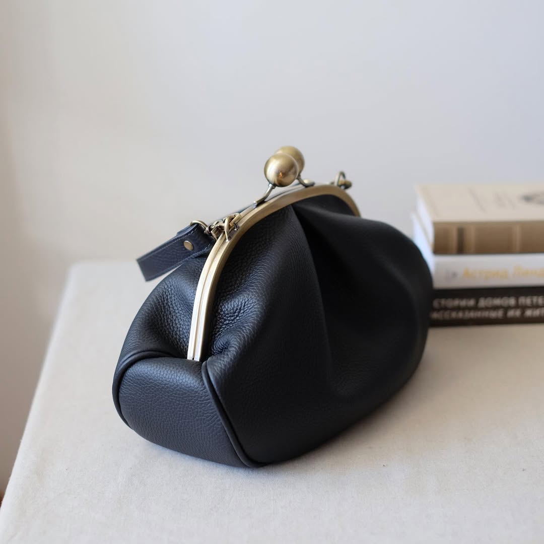 Medium version of a bag with a clasp