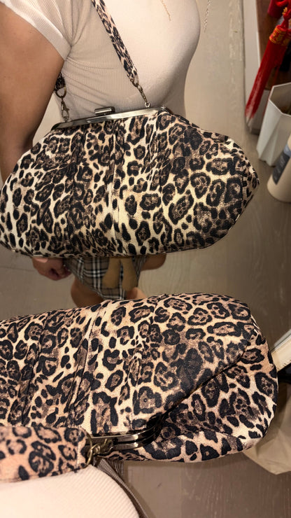 Leopard pleated bag - square frame kiss lock