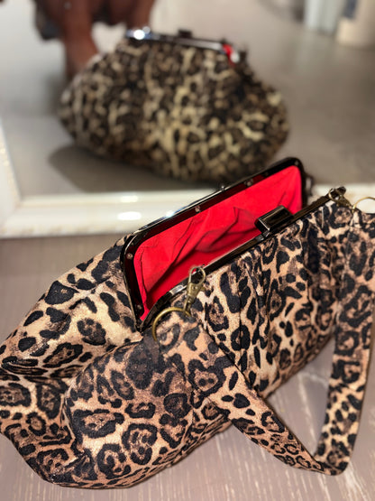 Leopard pleated bag - square frame kiss lock
