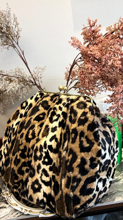 Plush Leopard Handlebag,big ball kiss lock