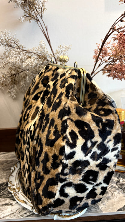 Plush Leopard Handlebag,big ball kiss lock