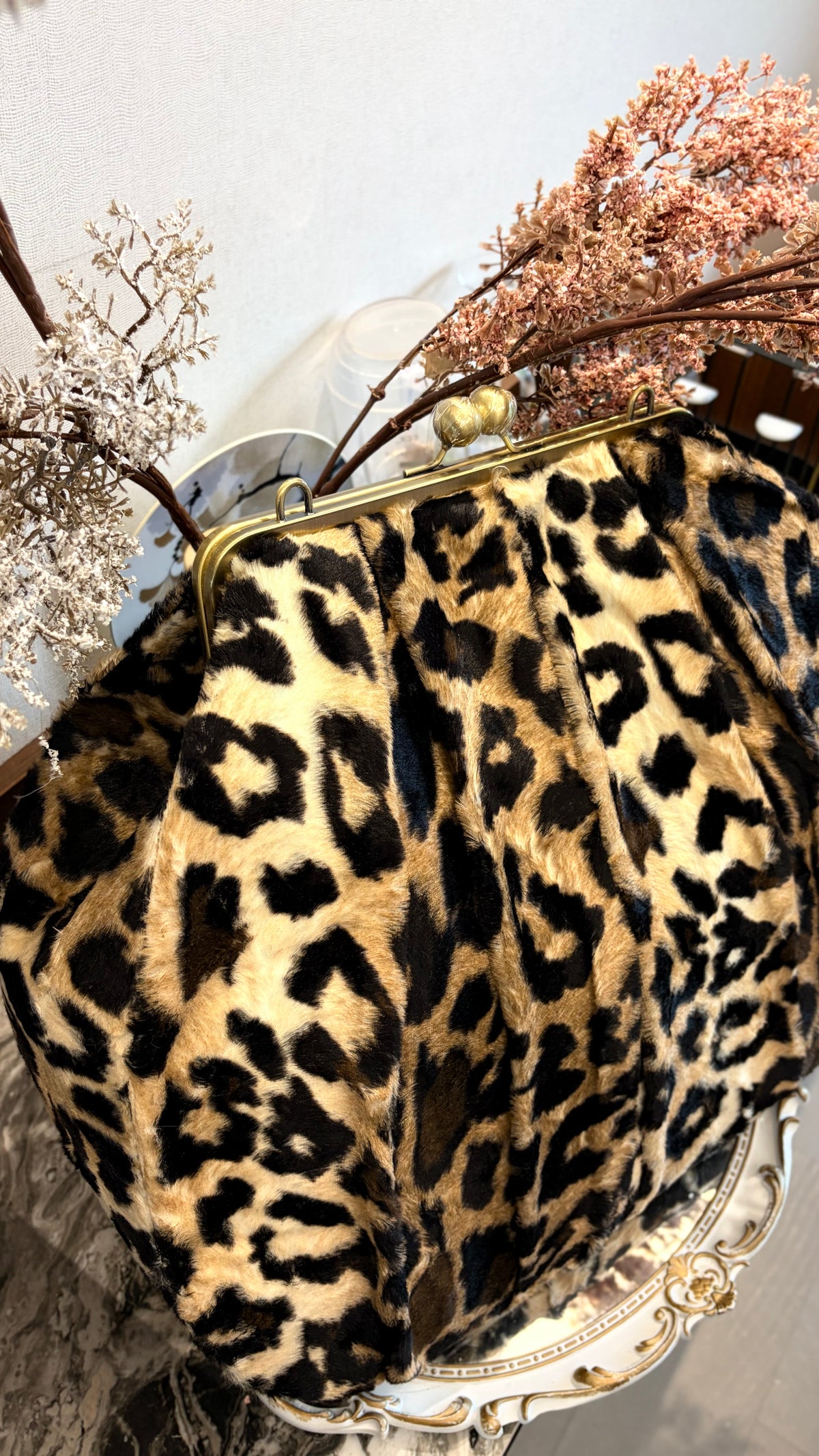 Plush Leopard Handlebag,big ball kiss lock