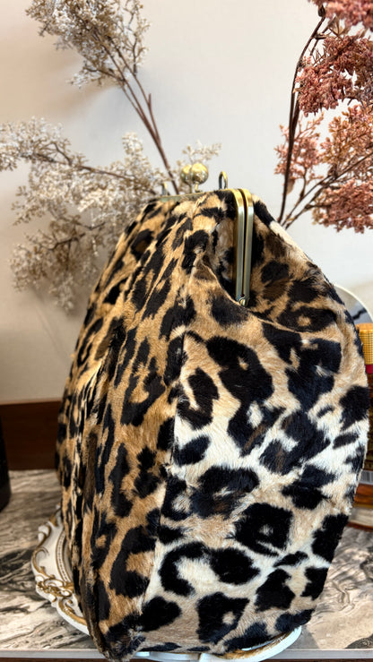 Plush Leopard Handlebag,big ball kiss lock