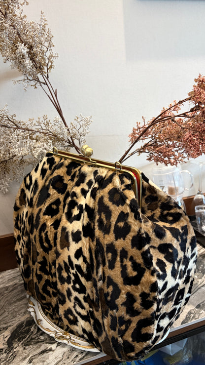Plush Leopard Handlebag,big ball kiss lock