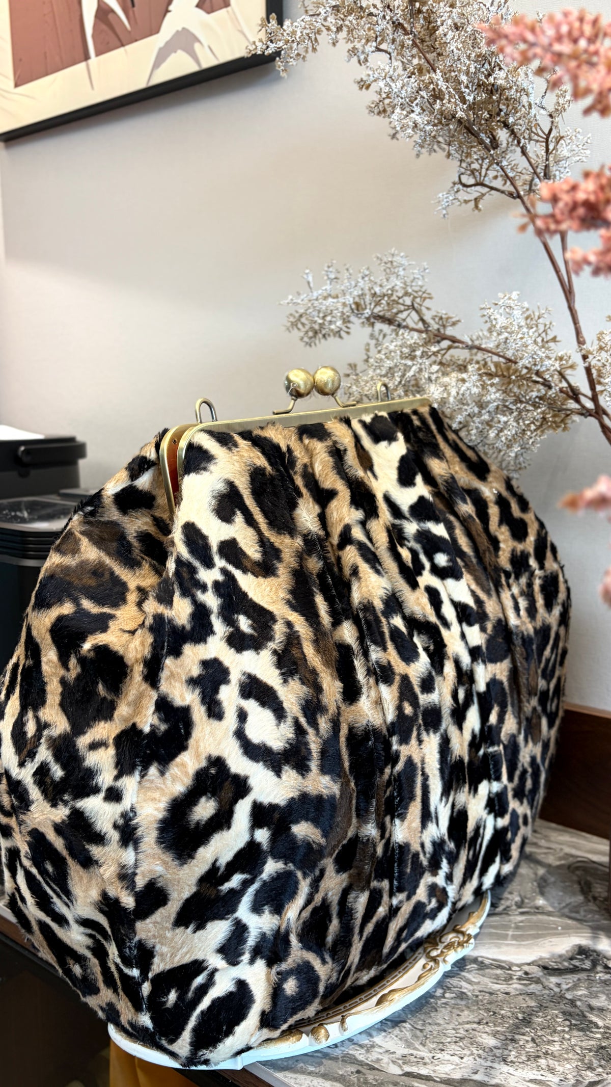 Plush Leopard Handlebag,big ball kiss lock