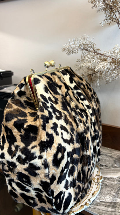 Plush Leopard Handlebag,big ball kiss lock