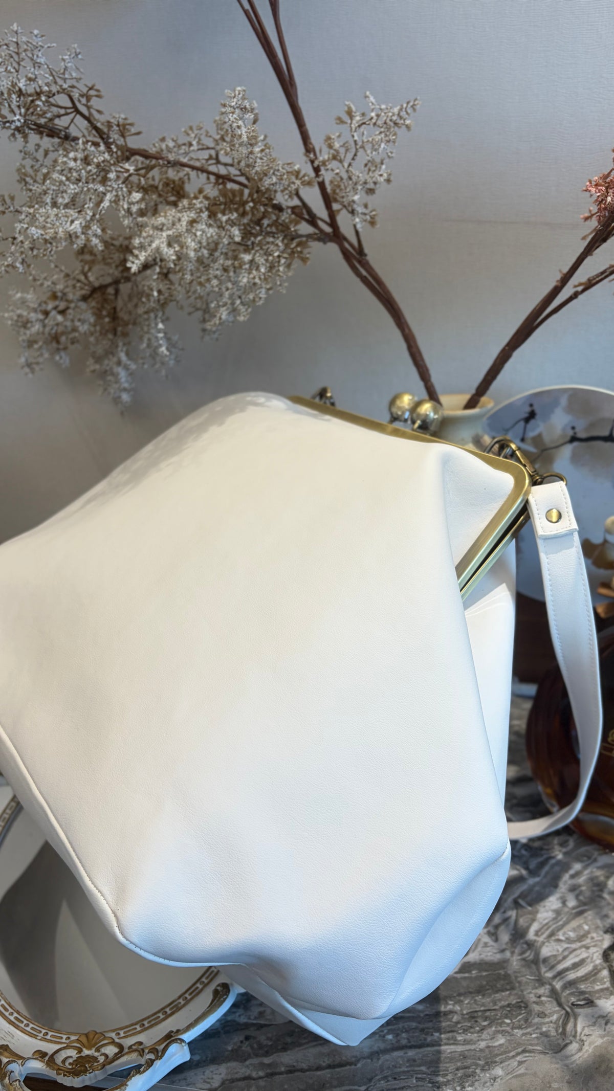 Poor White Large Handlebag,Leather Clutch Frame,20x12x8inch