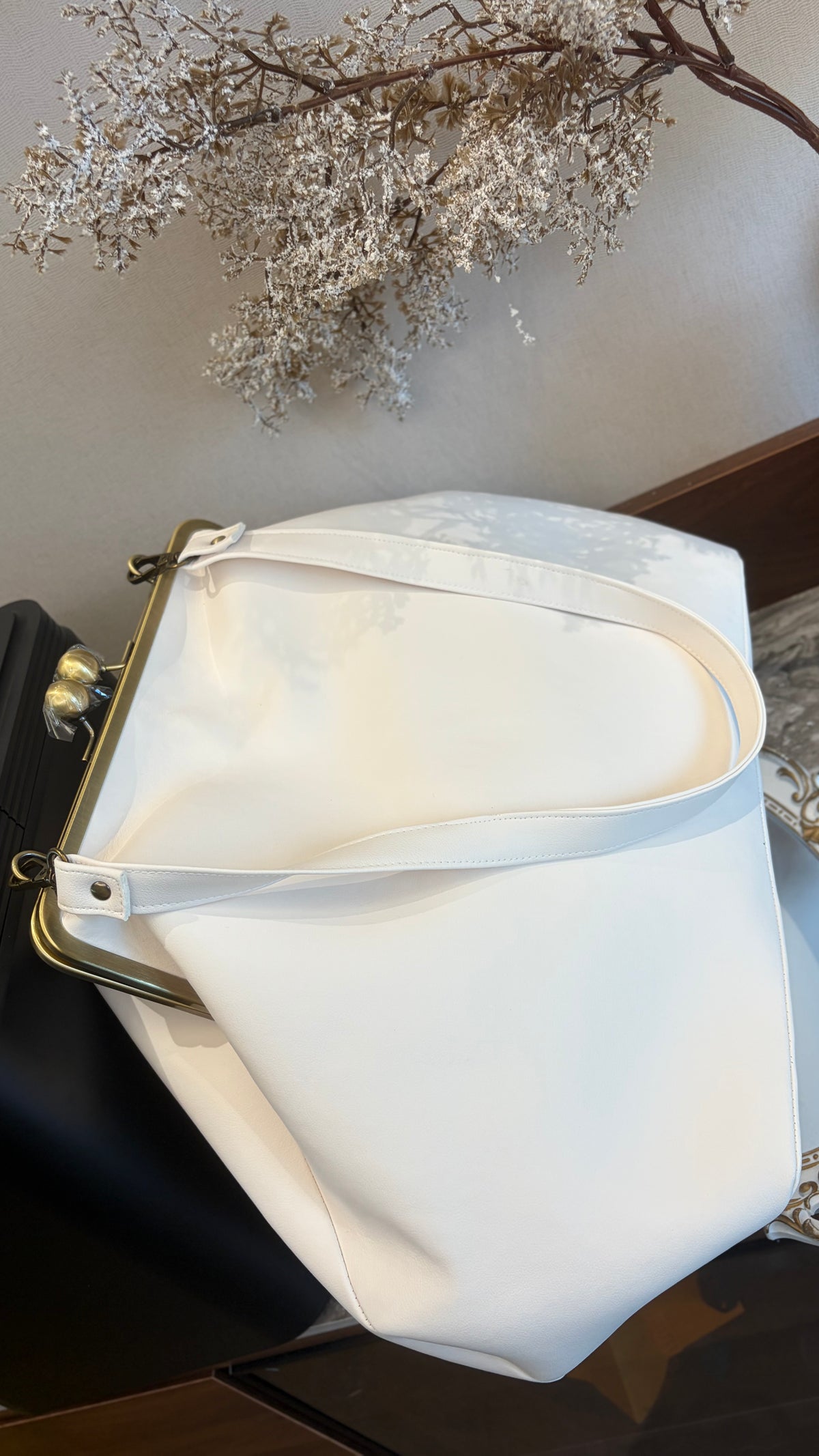 Poor White Large Handlebag,Leather Clutch Frame,20x12x8inch