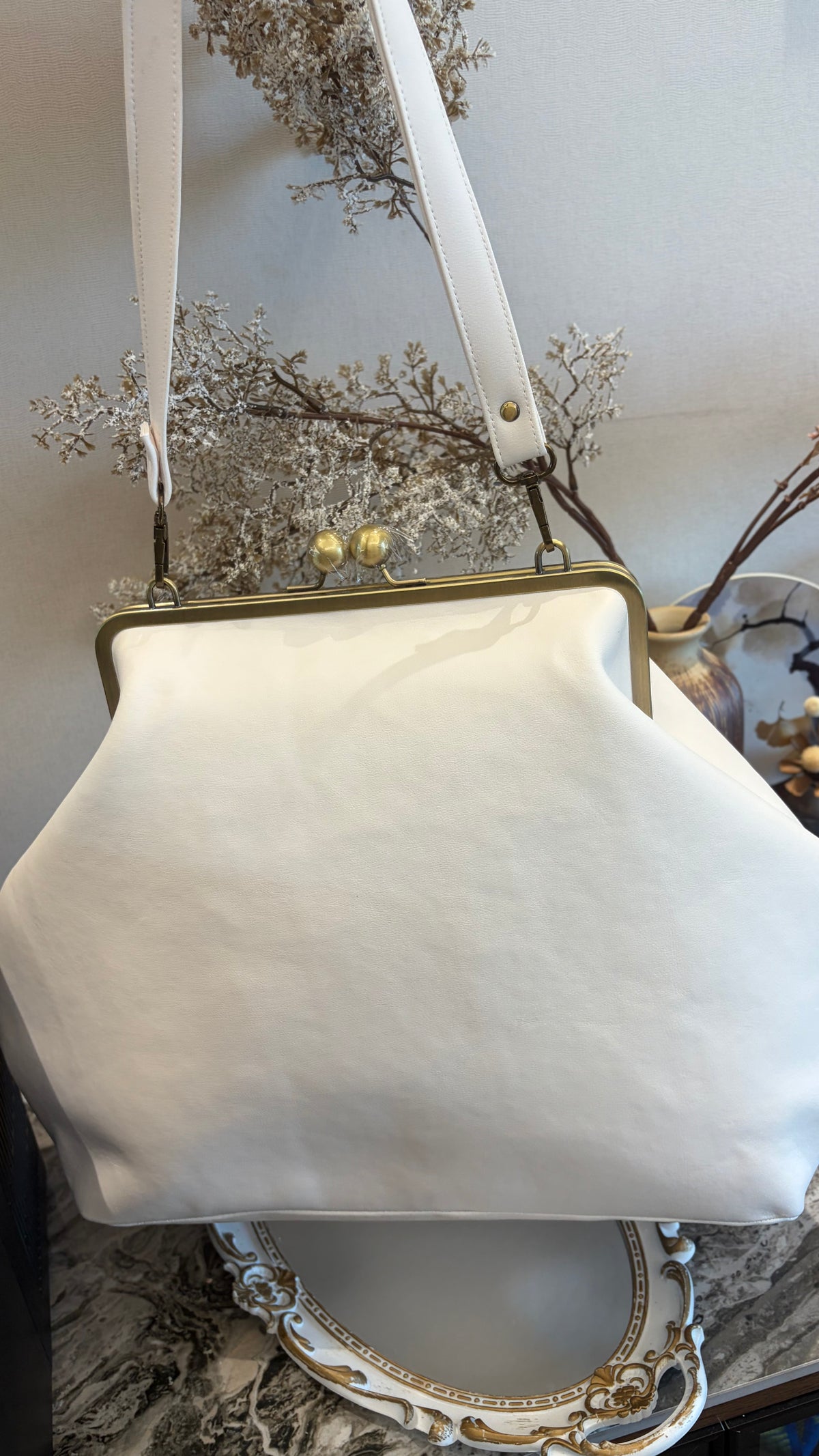 Poor White Large Handlebag,Leather Clutch Frame,20x12x8inch