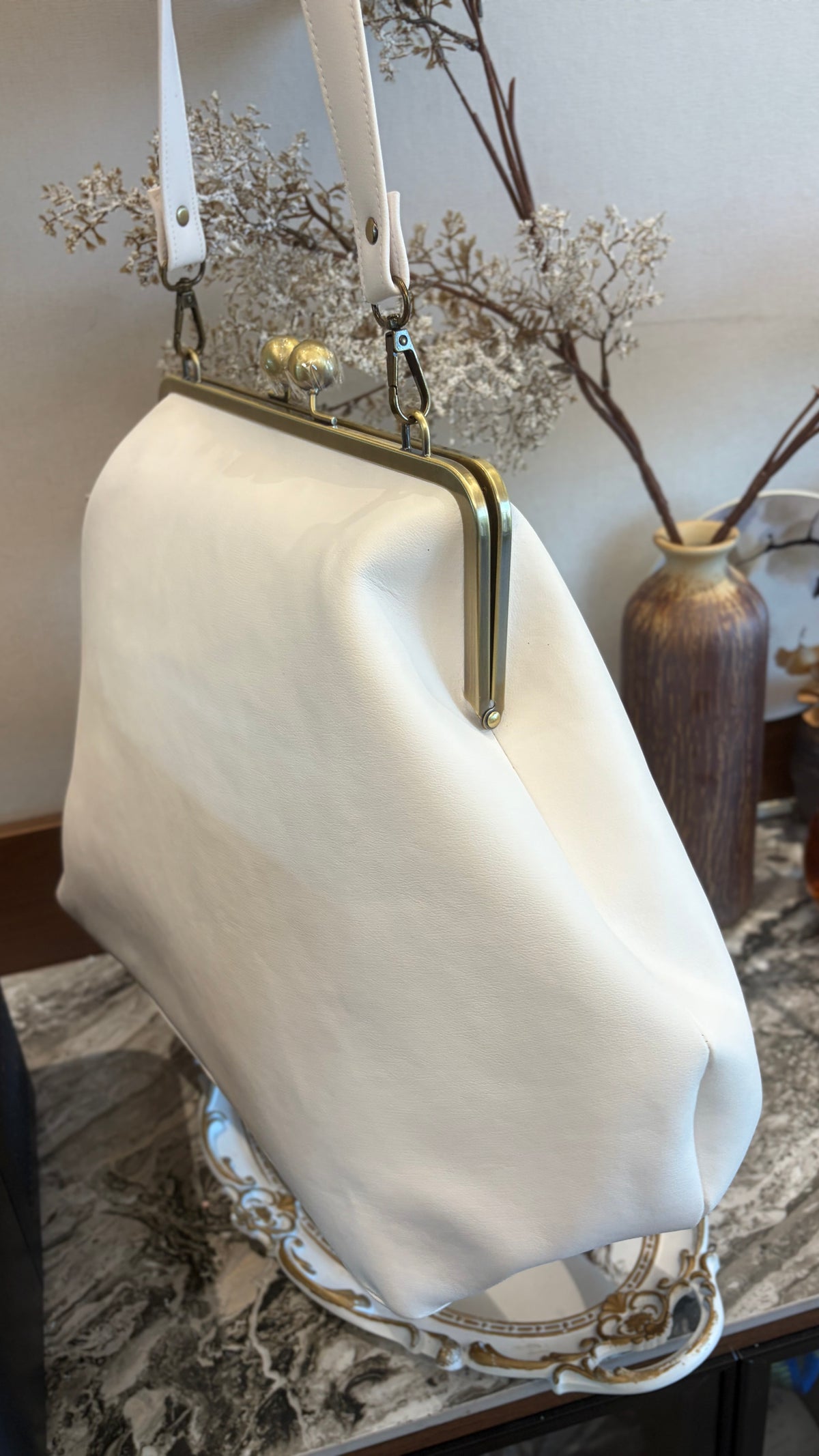 Poor White Large Handlebag,Leather Clutch Frame,20x12x8inch
