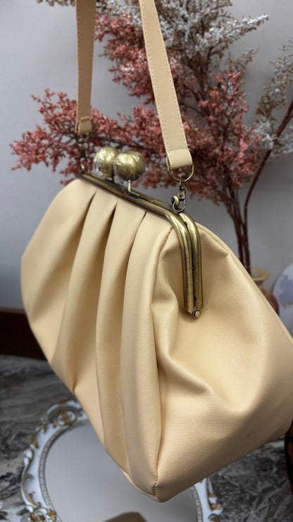 Beige Clutchbag,Frame Bag