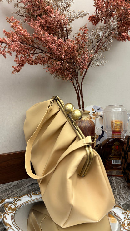 Beige Clutchbag,Frame Bag