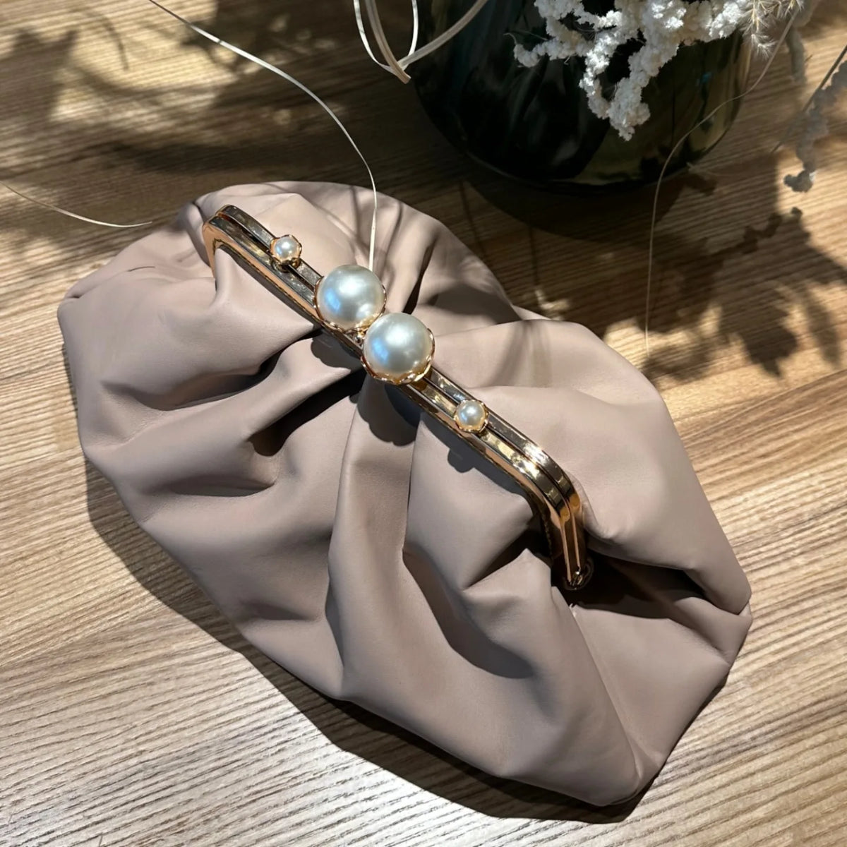 Khaki Leather Bag White- Pearl Kiss Lock,38x25x10cm